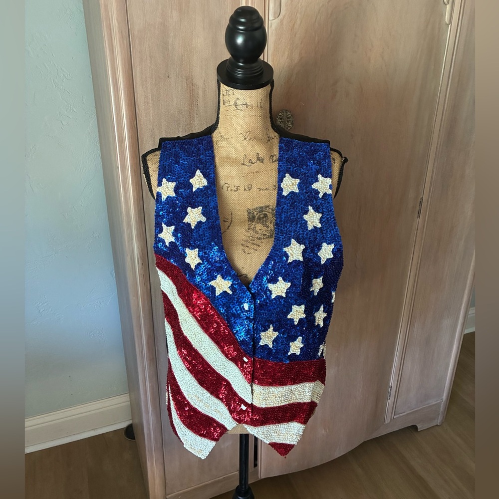Vintage Fashion Fantasy USA Red White Blue Sequin American Flag Patriotic Vest S